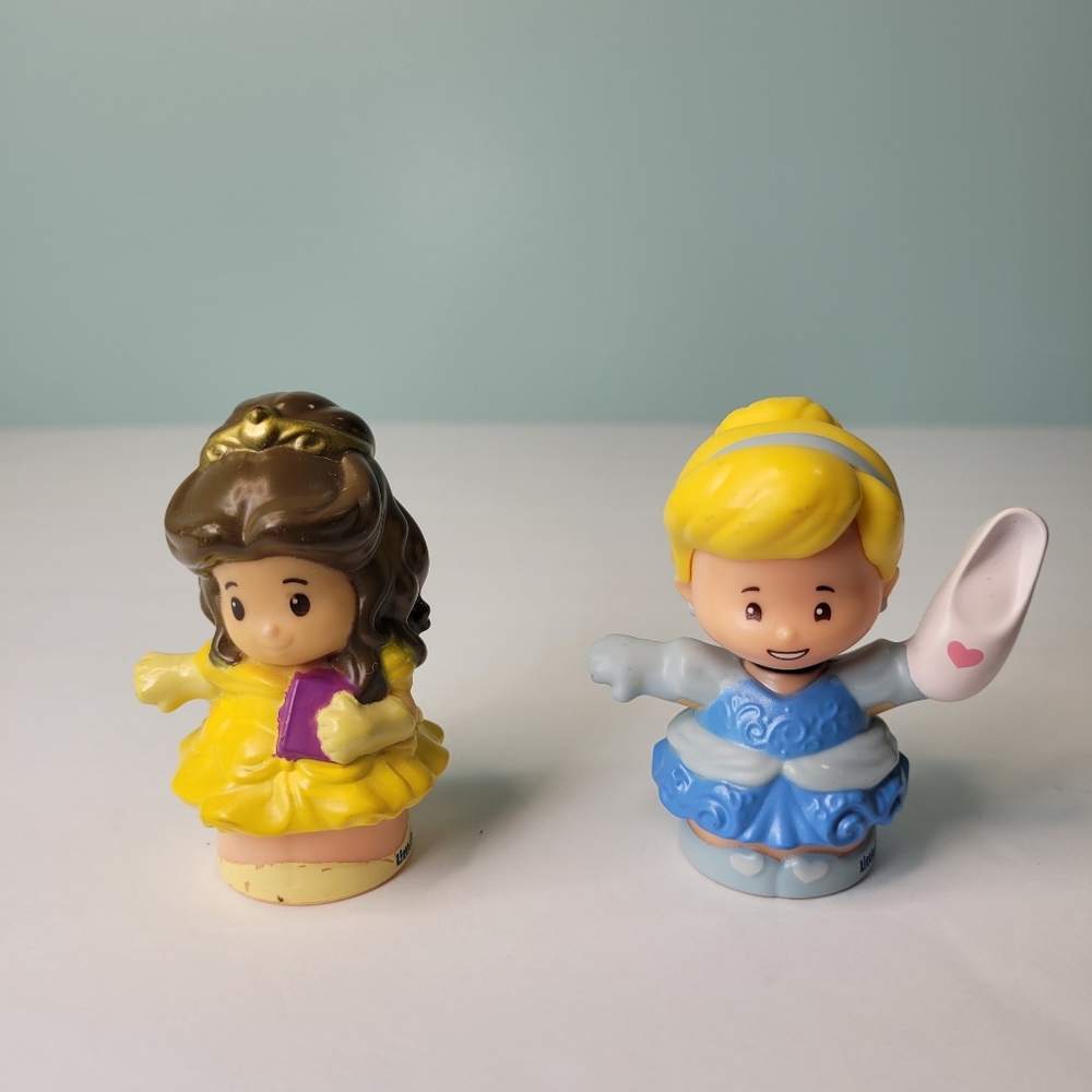 Little People Disney Princess Belle and Cinderella with Shoe Lot of 2